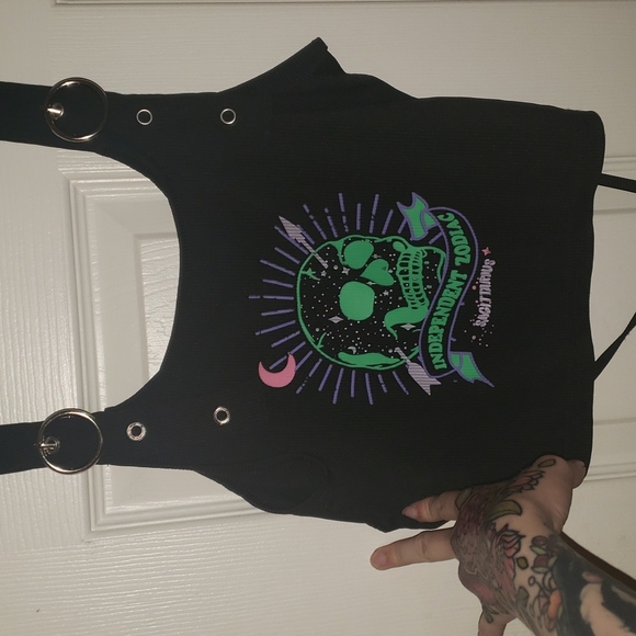 Romwe Sagittarius Skull Graphic Crop Tank Top - Picture 2 of 4